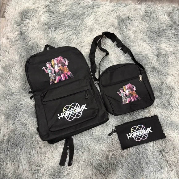 Brand new K-pop demon hunters set - Picture 1 of 3